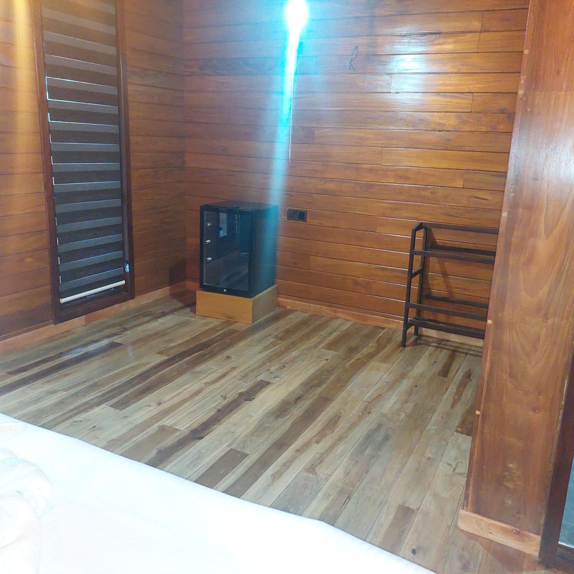 The Dream Inn Ella Room photo